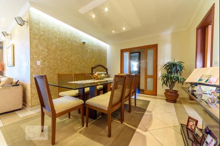 Apartamento à venda com 180m², 4 quartos e 4 vagas Apartamento à venda com 180m², 4 quartos e 4 vagasSala de Jantar