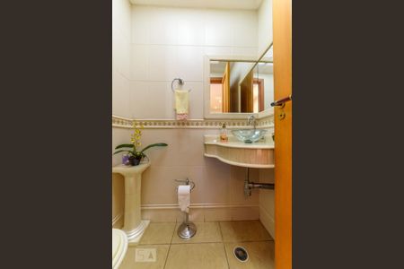 Apartamento à venda com 180m², 4 quartos e 4 vagas Apartamento à venda com 180m², 4 quartos e 4 vagasLavabo