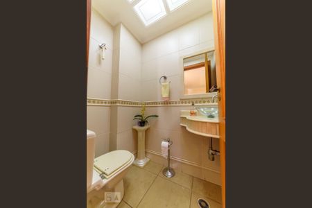 Apartamento à venda com 180m², 4 quartos e 4 vagas Apartamento à venda com 180m², 4 quartos e 4 vagasLavabo