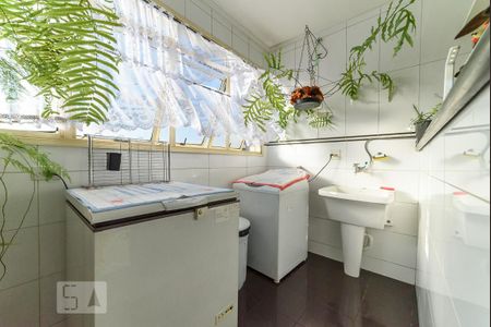 Apartamento à venda com 180m², 4 quartos e 4 vagas Apartamento à venda com 180m², 4 quartos e 4 vagasÁrea de Serviço