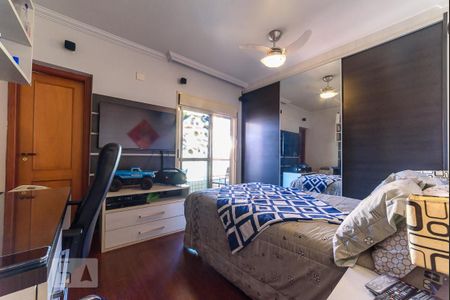 Apartamento à venda com 180m², 4 quartos e 4 vagas Apartamento à venda com 180m², 4 quartos e 4 vagasSuíte 2