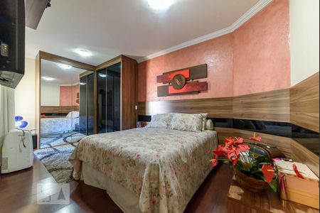 Apartamento à venda com 180m², 4 quartos e 4 vagas Apartamento à venda com 180m², 4 quartos e 4 vagasSuíte 3