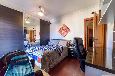 Apartamento à venda com 180m², 4 quartos e 4 vagas Apartamento à venda com 180m², 4 quartos e 4 vagasSuíte 2