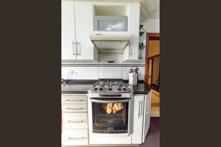 Apartamento à venda com 180m², 4 quartos e 4 vagas Apartamento à venda com 180m², 4 quartos e 4 vagasCozinha - Armários