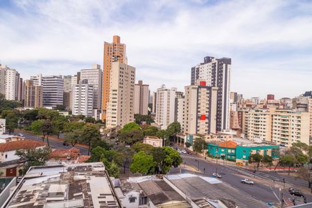 Vista da Suíte 2 de apartamento para alugar com 2 quartos, 70m² em Funcionários, Belo Horizonte