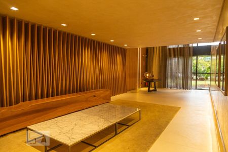 Hall de Entrada de apartamento para alugar com 2 quartos, 70m² em Funcionários, Belo Horizonte