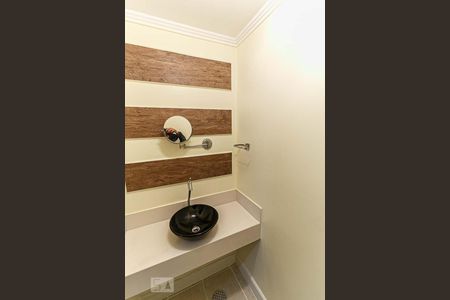 Lavabo de apartamento para alugar com 2 quartos, 64m² em Santana, Porto Alegre