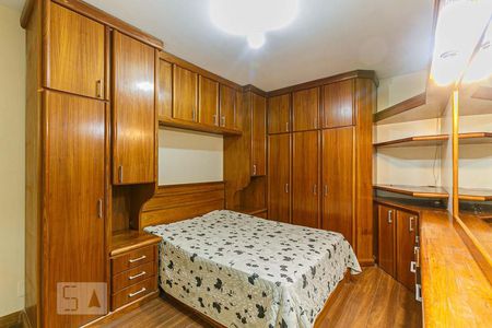 Quarto 1 de apartamento para alugar com 2 quartos, 64m² em Santana, Porto Alegre