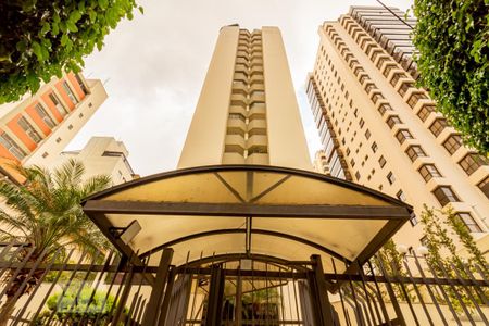 Apartamento para alugar com 56m², 2 quartos e 1 vaga Apartamento para alugar com 56m², 2 quartos e 1 vagaFachada