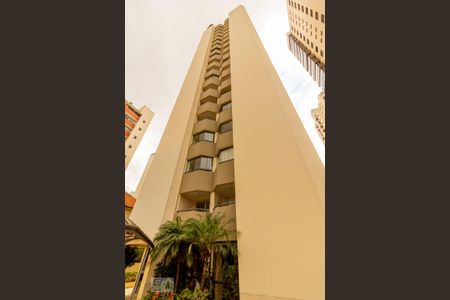 Apartamento para alugar com 56m², 2 quartos e 1 vaga Apartamento para alugar com 56m², 2 quartos e 1 vagaFachada