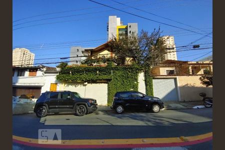 Casa à venda com 198m², 3 quartos e 2 vagasFachada