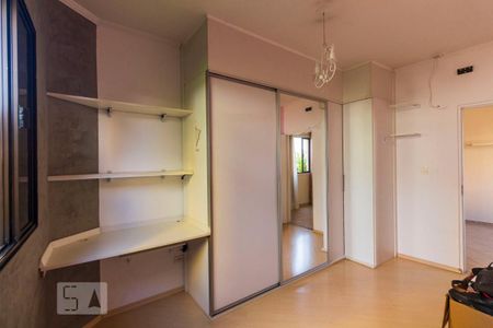 Casa à venda com 198m², 3 quartos e 2 vagasQuarto 1