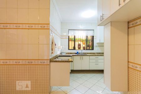 Casa à venda com 198m², 3 quartos e 2 vagasCozinha