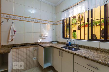 Casa à venda com 198m², 3 quartos e 2 vagasCozinha