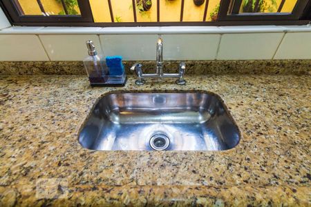 Casa à venda com 198m², 3 quartos e 2 vagasCozinha