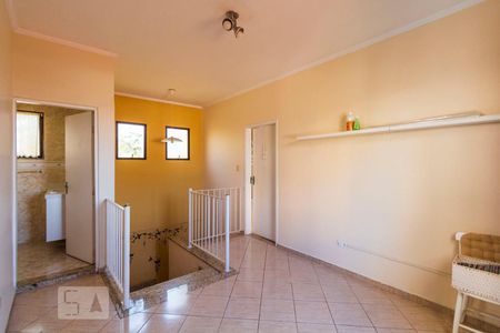Casa à venda com 198m², 3 quartos e 2 vagasHall dos quartos
