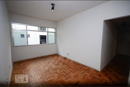 Sala de Apartamento com 3 quartos, 90m² Ingá