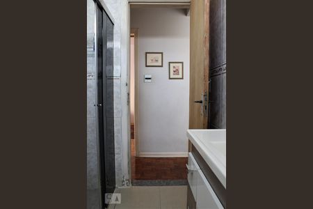 Apartamento para alugar com 90m², 2 quartos e sem vagaBanheiro