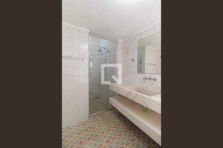 Casa para alugar com 150m², 3 quartos e 2 vagas Casa para alugar com 150m², 3 quartos e 2 vagasBanheiro da suíte