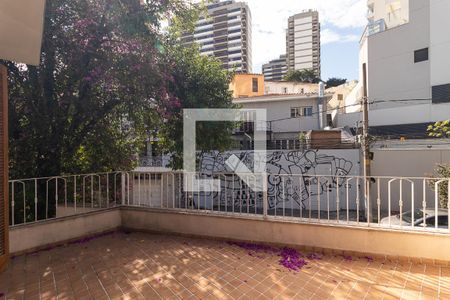 Casa para alugar com 150m², 3 quartos e 2 vagas Casa para alugar com 150m², 3 quartos e 2 vagasTerraço da suíte