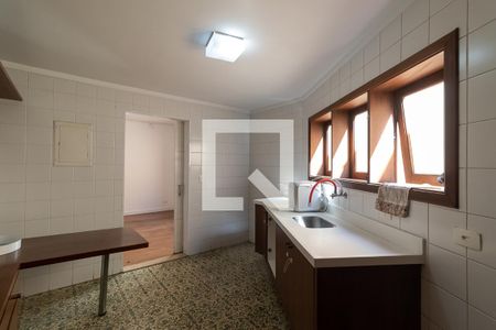 Casa para alugar com 150m², 3 quartos e 2 vagas Casa para alugar com 150m², 3 quartos e 2 vagasCozinha