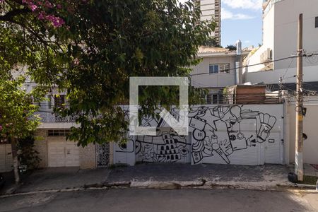 Casa para alugar com 150m², 3 quartos e 2 vagas Casa para alugar com 150m², 3 quartos e 2 vagasTerraço da suíte - vista