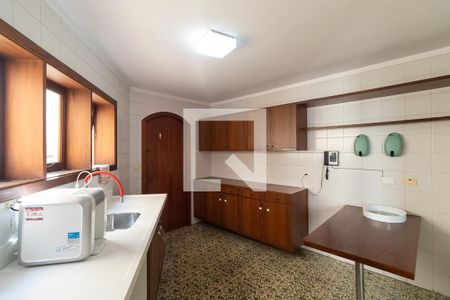 Casa para alugar com 150m², 3 quartos e 2 vagas Casa para alugar com 150m², 3 quartos e 2 vagasCozinha