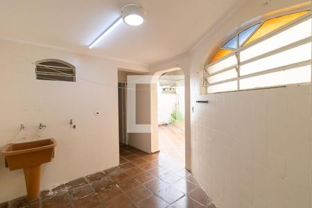 Casa para alugar com 150m², 3 quartos e 2 vagas Casa para alugar com 150m², 3 quartos e 2 vagasÁrea de serviço