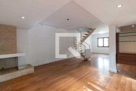 Sala de casa para alugar com 3 quartos, 150m² em Sumaré, São Paulo