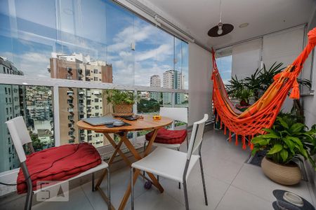 Varanda de apartamento para alugar com 2 quartos, 75m² em Icaraí, Niterói