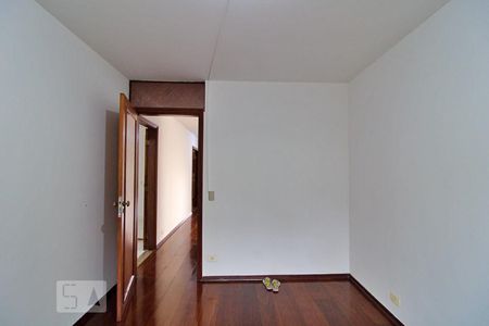 Casa à venda com 484m², 4 quartos e 4 vagasEscritório