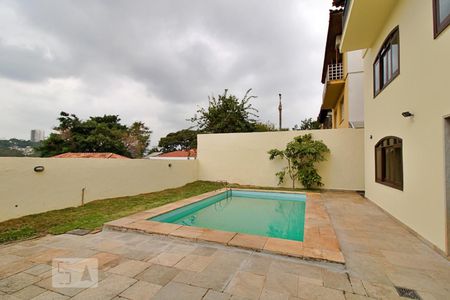 Casa à venda com 484m², 4 quartos e 4 vagas Piscina