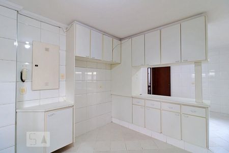 Casa à venda com 484m², 4 quartos e 4 vagasCozinha