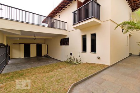 Casa à venda com 484m², 4 quartos e 4 vagasEntrada