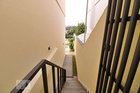 Casa à venda com 484m², 4 quartos e 4 vagasCorredor Lateral