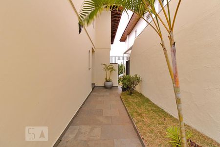 Casa à venda com 484m², 4 quartos e 4 vagasEntrada