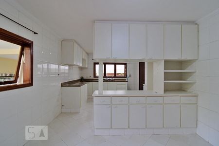 Casa à venda com 484m², 4 quartos e 4 vagasCozinha