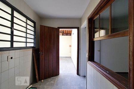 Casa à venda com 484m², 4 quartos e 4 vagasÁrea de Serviço