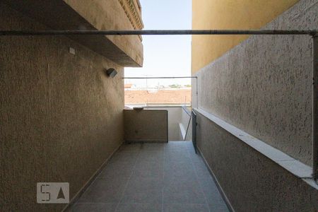Casa à venda com 246m², 2 quartos e 2 vagas Casa à venda com 246m², 2 quartos e 2 vagasQuintal