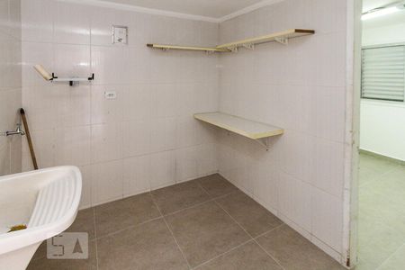 Casa à venda com 246m², 2 quartos e 2 vagas Casa à venda com 246m², 2 quartos e 2 vagasÁrea de Serviço