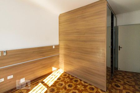 Casa à venda com 246m², 2 quartos e 2 vagas Casa à venda com 246m², 2 quartos e 2 vagasSuite 02