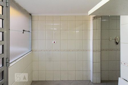 Casa à venda com 246m², 2 quartos e 2 vagas Casa à venda com 246m², 2 quartos e 2 vagasÁrea de Serviço