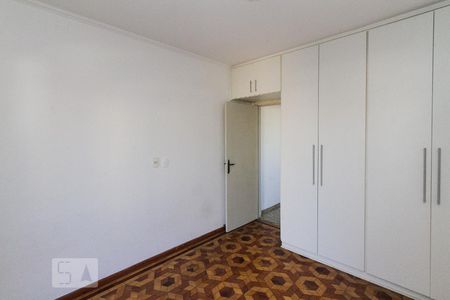Casa à venda com 246m², 2 quartos e 2 vagas Casa à venda com 246m², 2 quartos e 2 vagasSuite