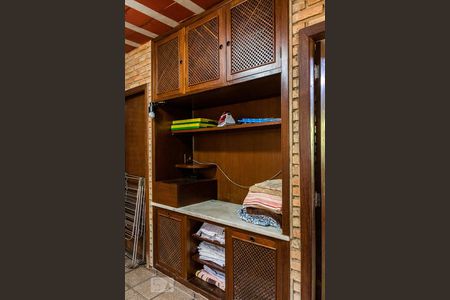 Casa à venda com 375m², 4 quartos e 4 vagasÁrea de Serviço