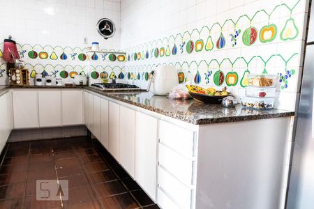 Casa à venda com 375m², 4 quartos e 4 vagasCozinha