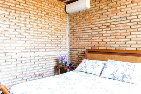 Casa à venda com 375m², 4 quartos e 4 vagasSuíte