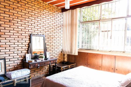 Casa à venda com 375m², 4 quartos e 4 vagasQuarto 2