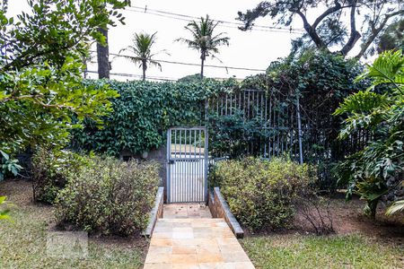 Casa à venda com 375m², 4 quartos e 4 vagasEntrada