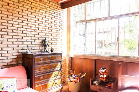 Casa à venda com 375m², 4 quartos e 4 vagasQuarto 1