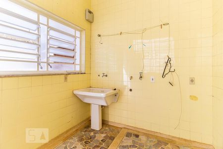 Casa para alugar com 253m², 4 quartos e 2 vagasÁrea de serviço